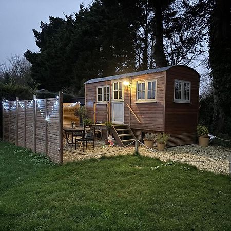 Cobo Cottage Chichester Exterior foto